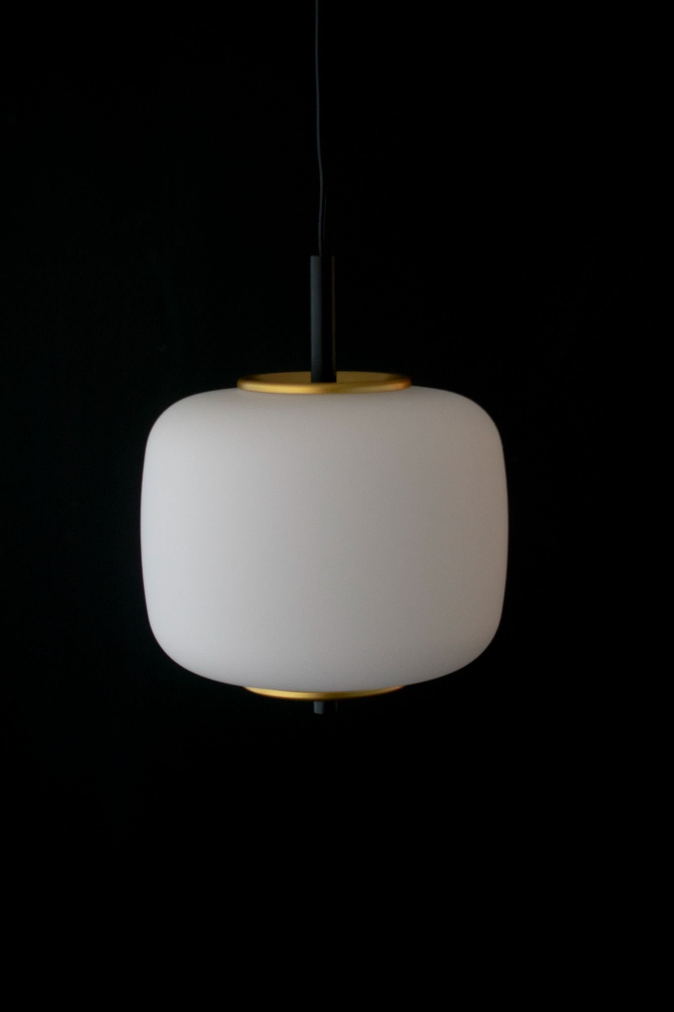 lámpara colgante moderna de vidrio opal