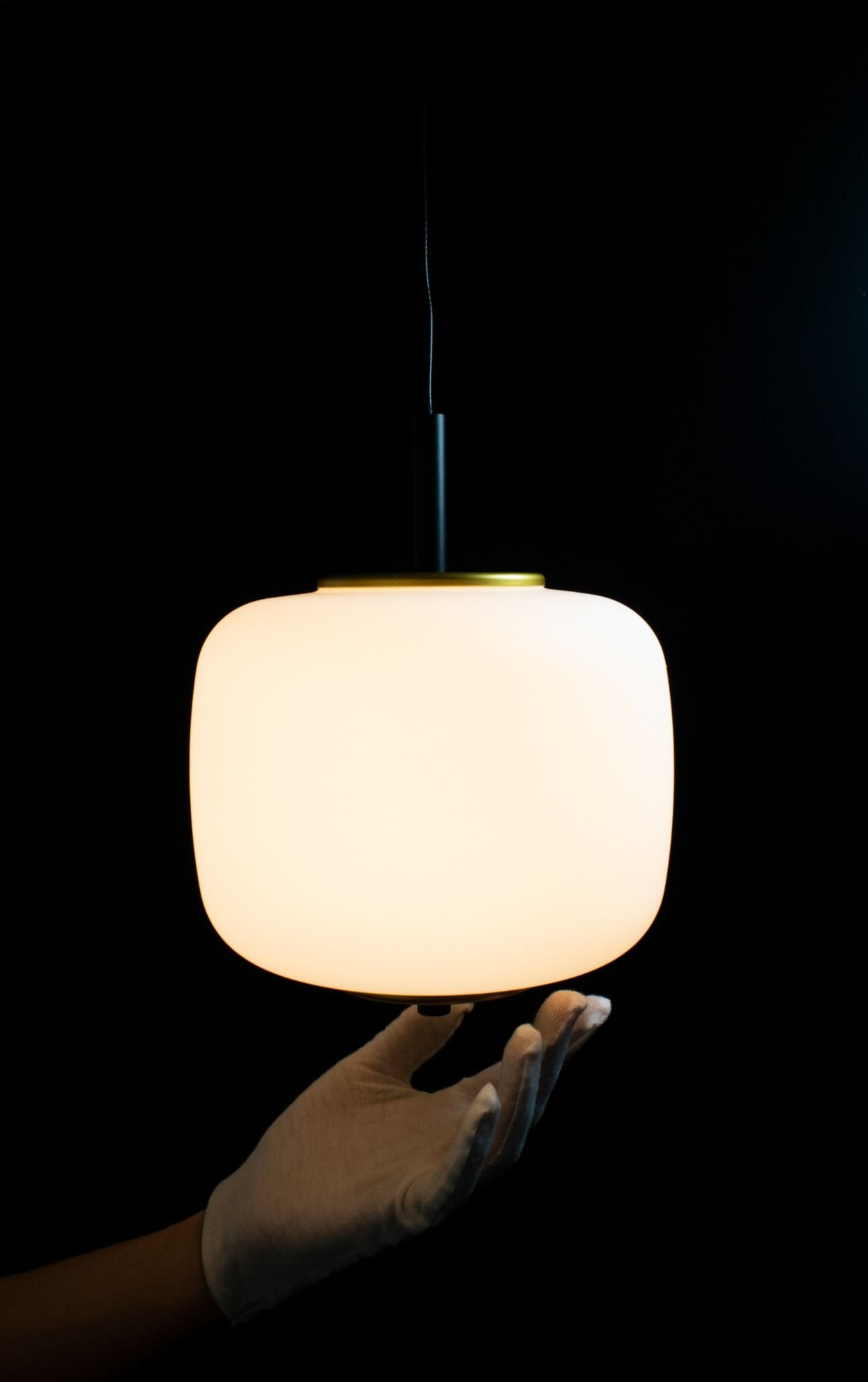 lámpara colgante moderna de vidrio opal